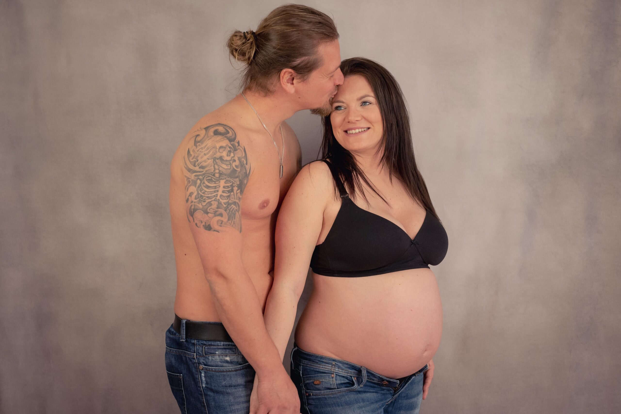 Babybauch prägnant schwanger Baby